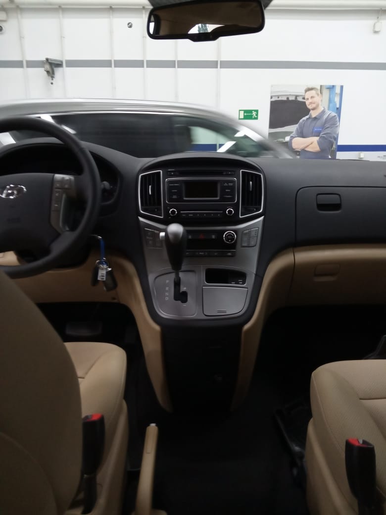 Hyundai H-1 (Grand Starex)